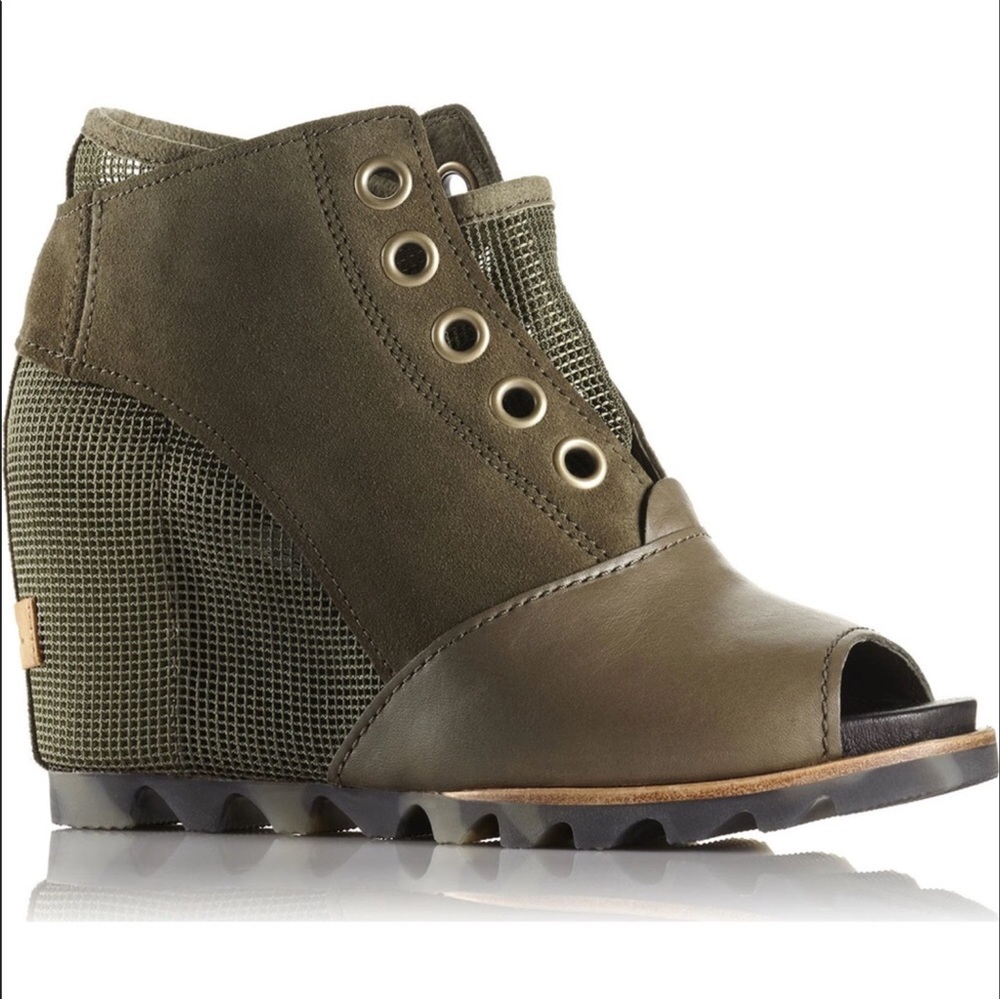 NWT Sorel Mesh Wedge Booties Olive Green Size 7.5